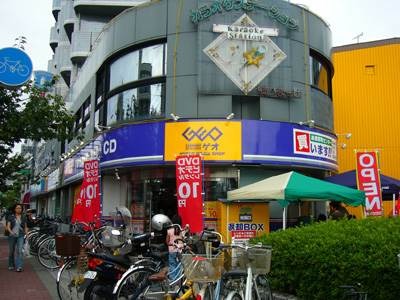 レンタルビデオ