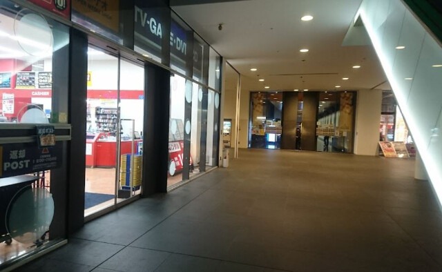 レンタルビデオ