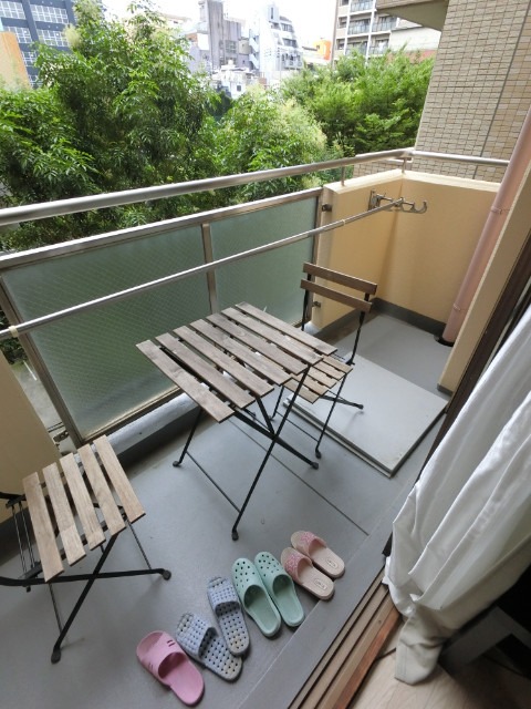 バルコニー